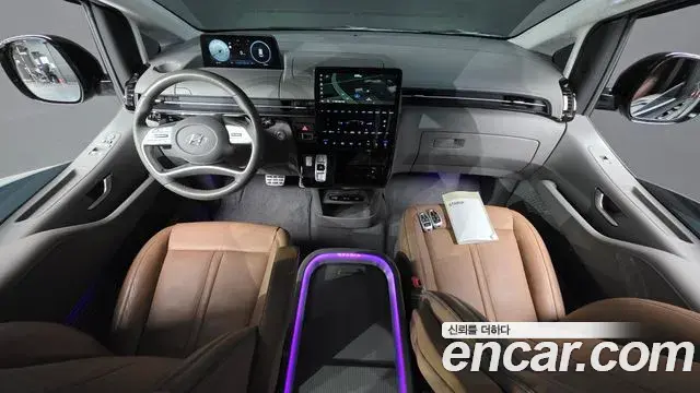 Hyundai Staria 2024 — Фото 7/20