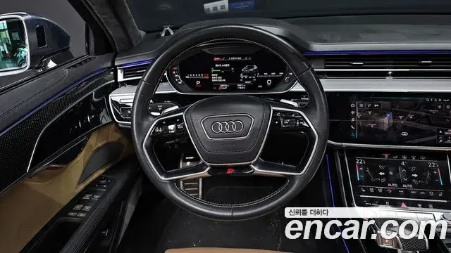 Audi A8 2020 — Фото 13/20