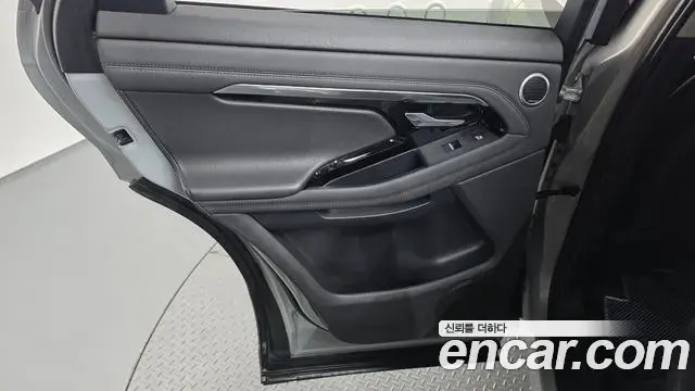 Land Rover Range Rover Evoque 2019 — Photo 23/34