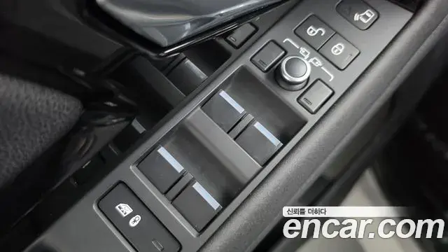 Land Rover Range Rover Evoque 2019 — Photo 14/34