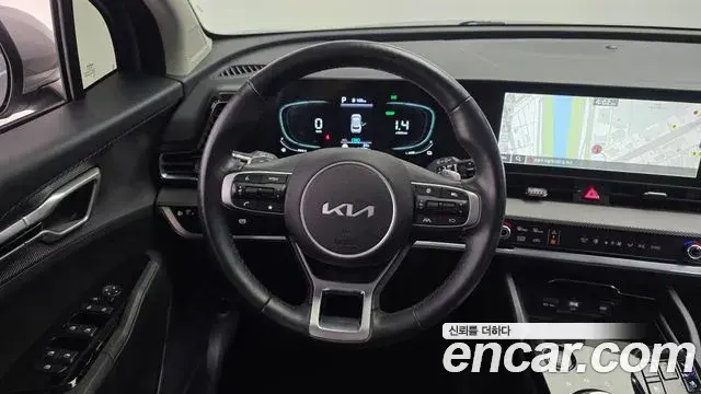 Kia Sportage 2023 — Фото 13/20