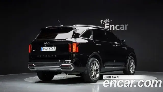 Kia Sorento 2022 — Фото 2/20