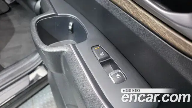 Kia Sorento 2022 — Фото 19/20