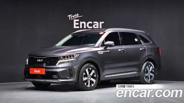 Kia Sorento 2023 — Фото 1/20