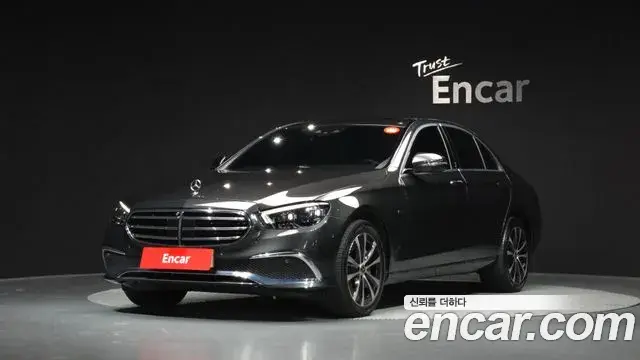 Mercedes-Benz E-Class 2021 — Фото 1/20