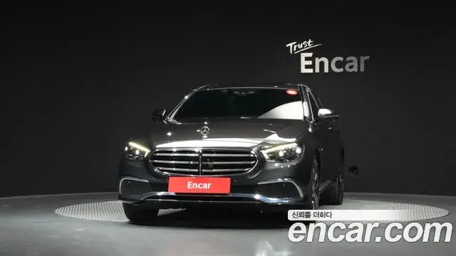 Mercedes-Benz E-Class 2021 — Фото 3/20