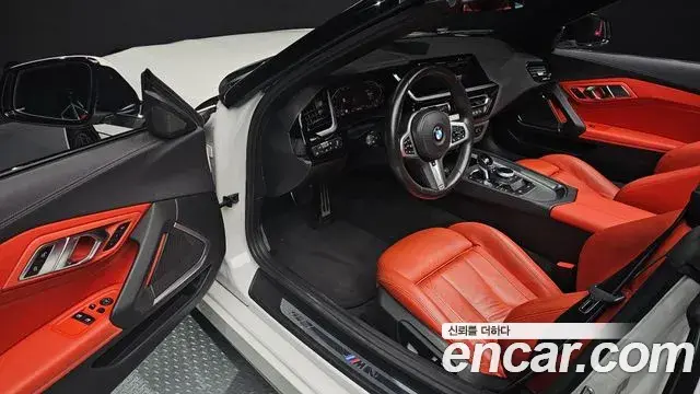 BMW Z4 2019 — Фото 9/20