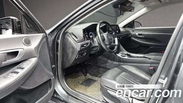 Hyundai Sonata 2021 — Фото 10/20