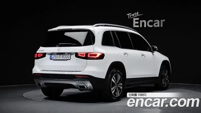 Mercedes-Benz GLB-Class 2021 — Фото 2/20