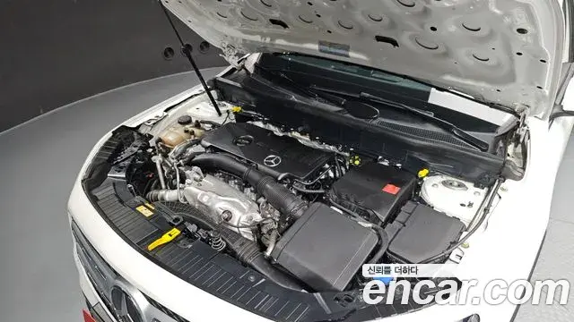 Mercedes-Benz GLB-Class 2021 — Фото 6/20
