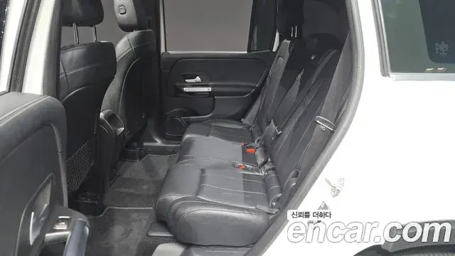 Mercedes-Benz GLB-Class 2021 — Фото 12/20
