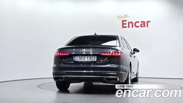 Audi A4 2020 — Фото 4/20