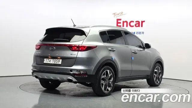 Kia Sportage The Bold 2019 — Фото 2/20