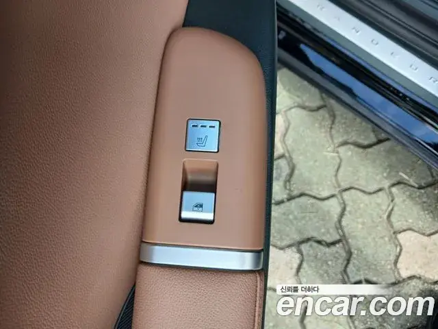 Hyundai Grandeur 2025 — Фото 8/20