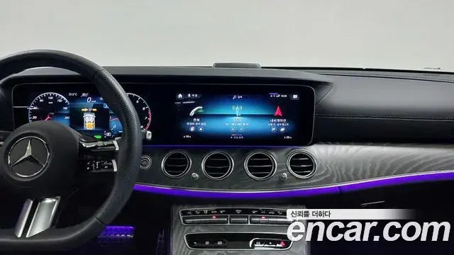 Mercedes-Benz E-Class 2023 — Фото 16/20