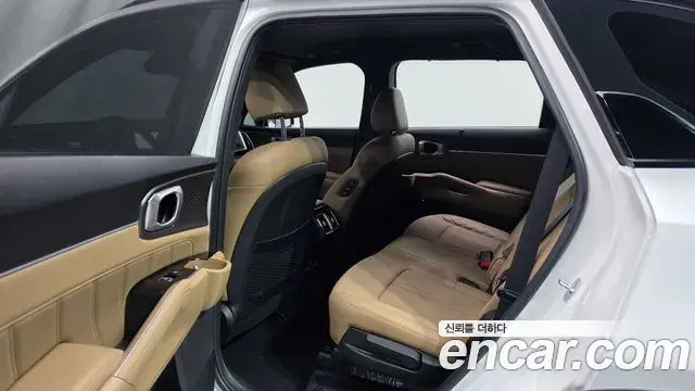 Kia Sorento 2024 — Photo 8/30