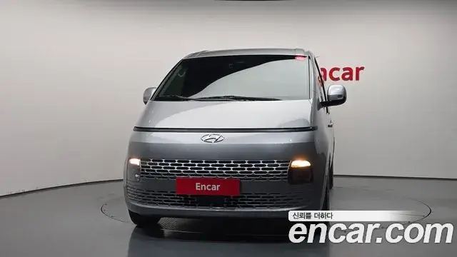 Hyundai Staria 2022 — Фото 3/20