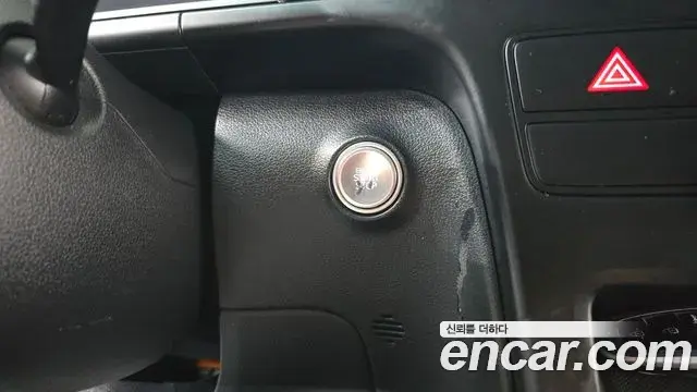 Hyundai Staria 2022 — Фото 18/20