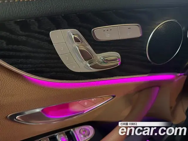 Mercedes-Benz E-Class 2018 — Фото 16/19