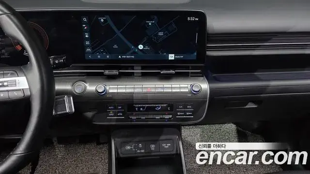 Hyundai Kona 2023 — Фото 13/20