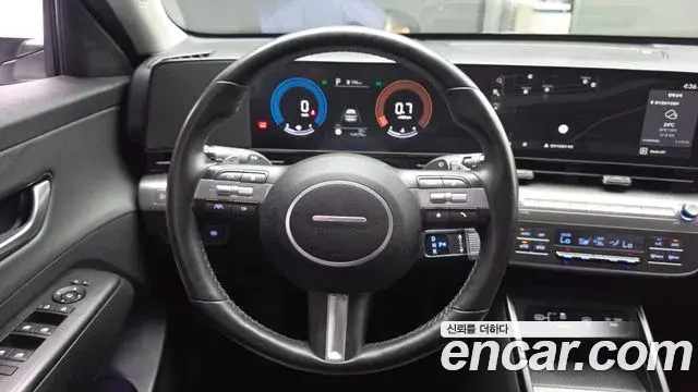 Hyundai Kona 2024 — Фото 13/16