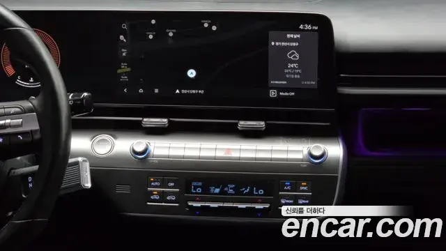 Hyundai Kona 2024 — Фото 14/16