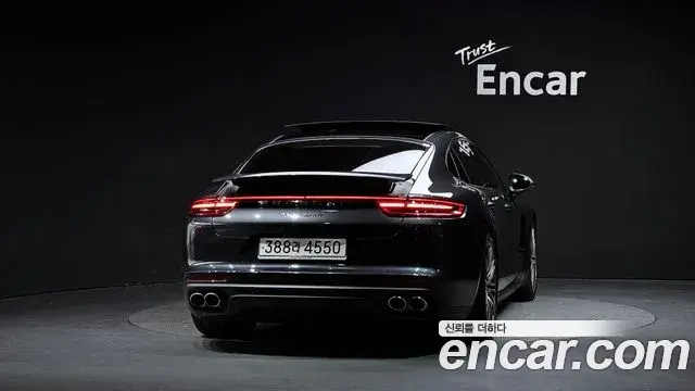 Porsche Panamera 2020 — Фото 4/20