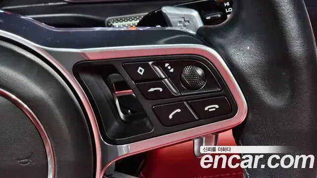 Porsche Panamera 2020 — Фото 18/20