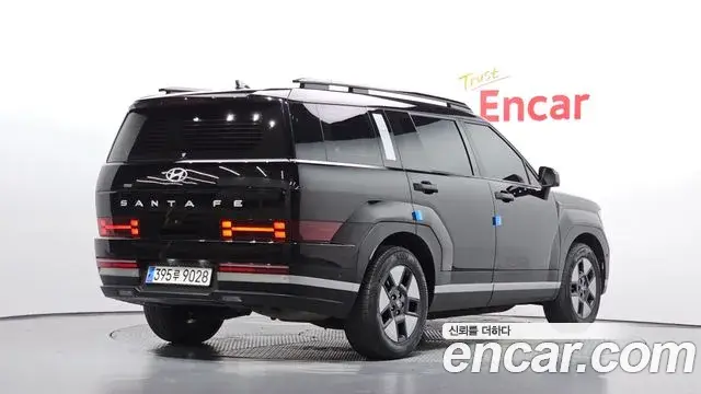 Hyundai Santa Fe 2024 — Фото 2/20