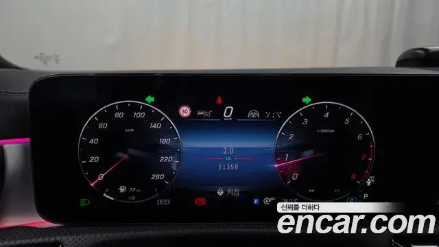 Mercedes-Benz CLA-Class 2025 — Фото 8/20