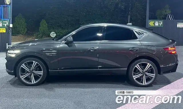 Genesis GV80 Coupe 2023 — Photo 1/19