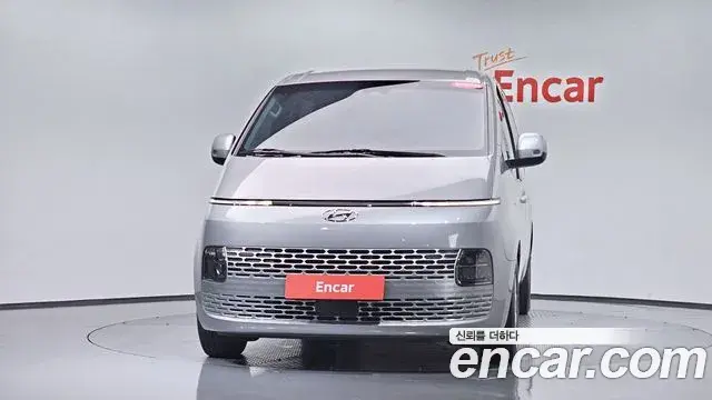 Hyundai Staria 2021 — Photo 3/20