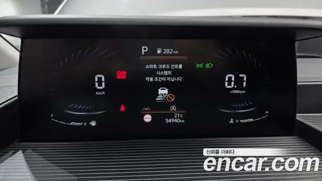 Hyundai Staria 2021 — Photo 8/20