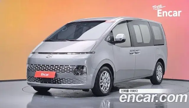 Hyundai Staria 2021 — Photo 1/20