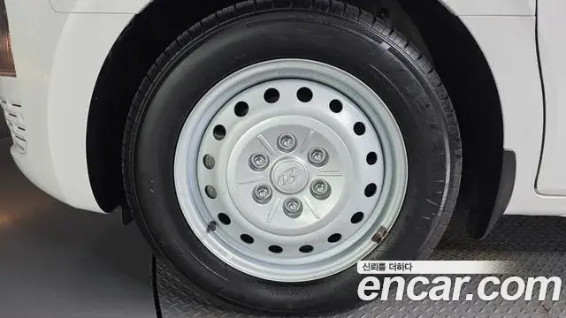 Hyundai Staria 2021 — Photo 5/20