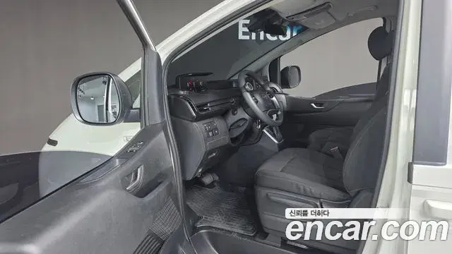 Hyundai Staria 2021 — Photo 11/20