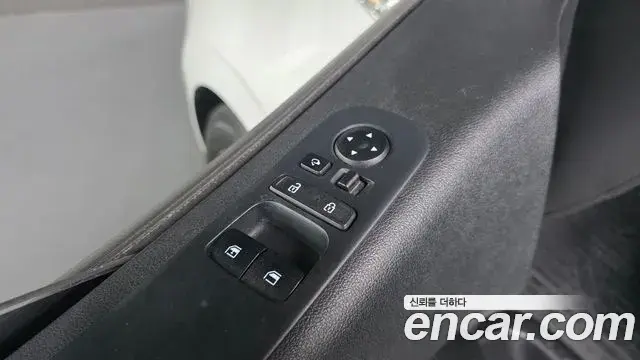 Hyundai Staria 2021 — Photo 12/20