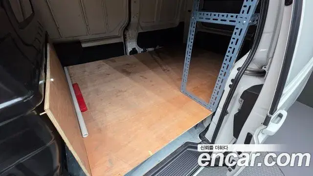Hyundai Staria 2021 — Photo 17/20