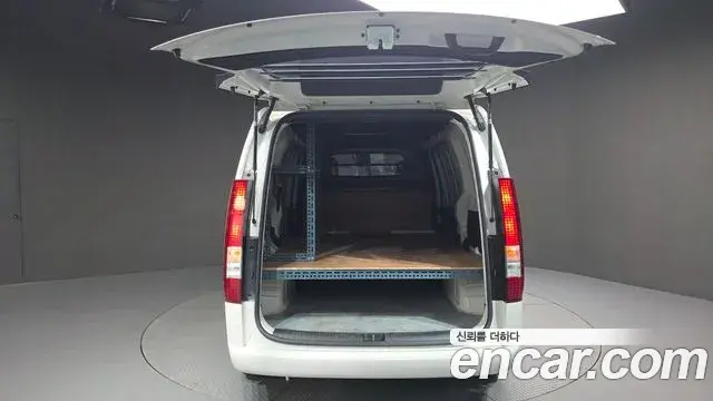 Hyundai Staria 2021 — Photo 20/20