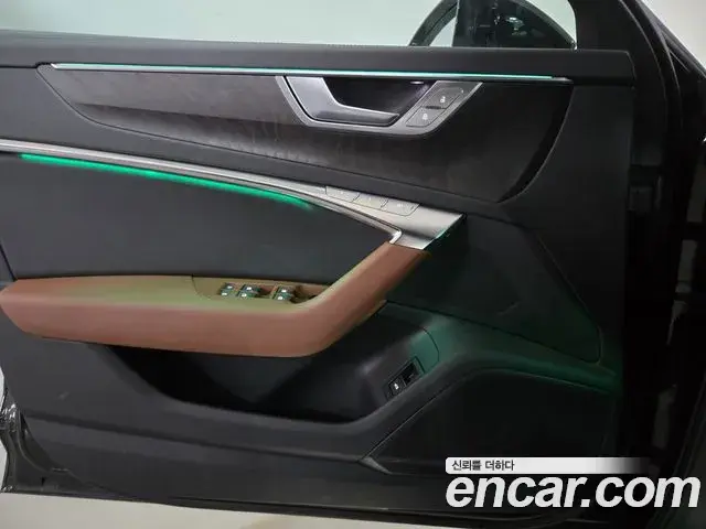 Audi A6 2023 — Фото 13/17