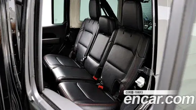 Jeep Wrangler 2022 — Фото 8/20