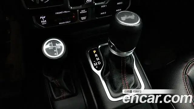 Jeep Wrangler 2022 — Фото 17/20