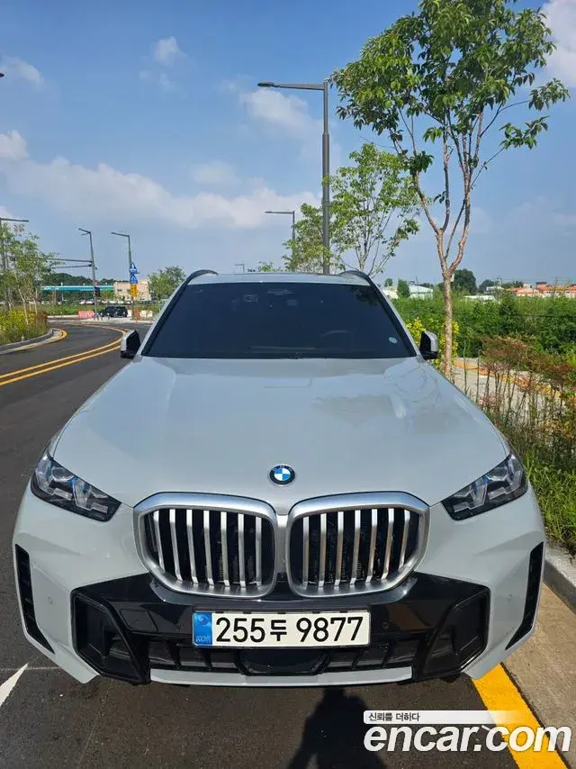 BMW X5 2025 — Фото 6/7