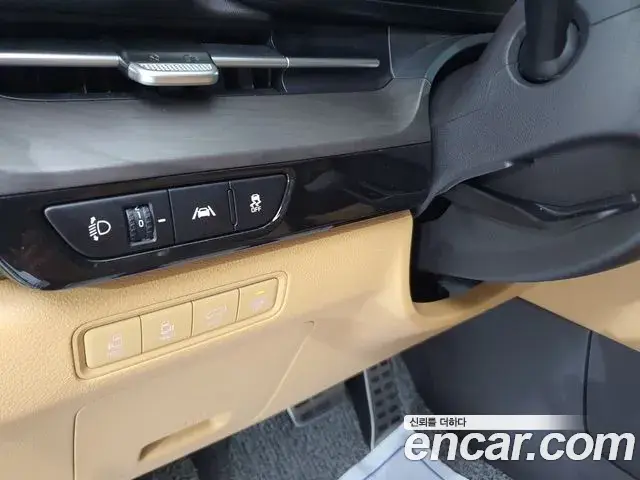 Kia Carnival 2021 — Фото 17/20