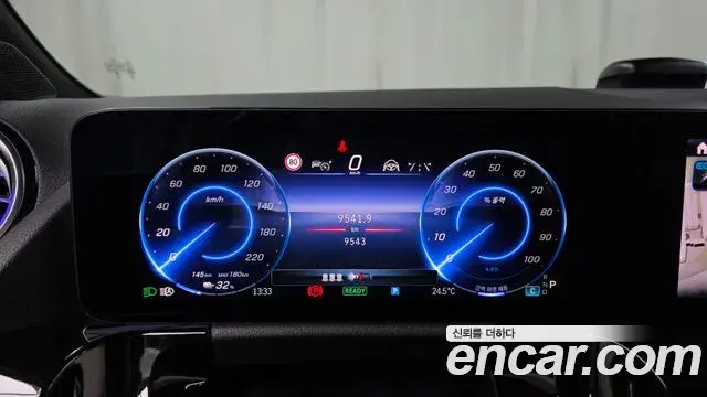 Mercedes-Benz EQA 2025 — Photo 11/31
