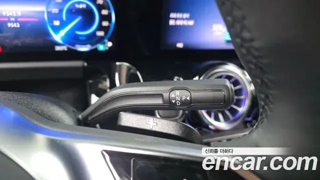 Mercedes-Benz EQA 2025 — Photo 4/31