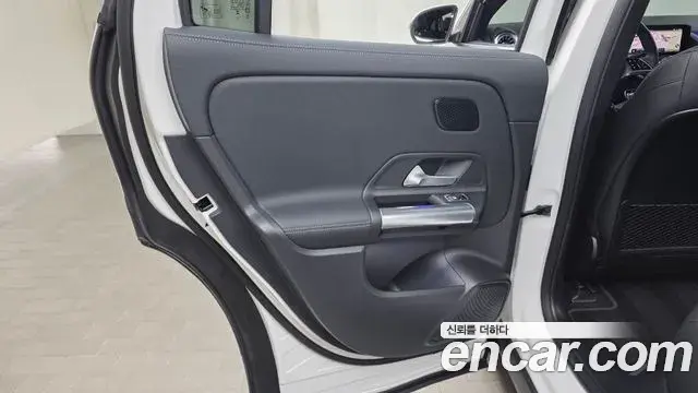 Mercedes-Benz EQA 2025 — Photo 29/31