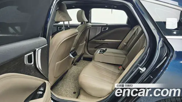 Kia K8 2023 — ფოტო 18/42