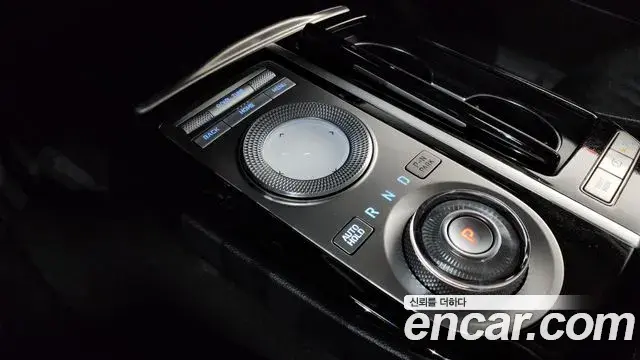 Genesis Electrified G80 2022 — Фото 9/20
