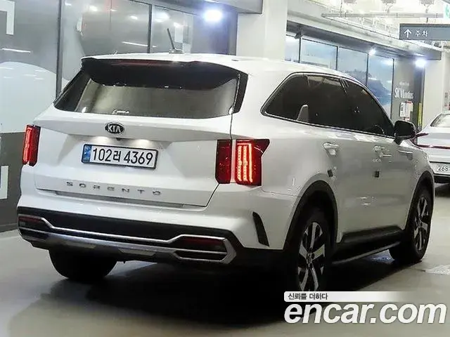 Kia Sorento 2020 — Фото 3/20
